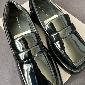 New, never worn , in box - penny loafers. Too big for my daughter.